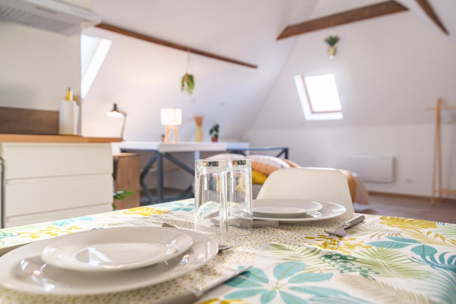 Plancy Beds St-Quentin Apartment Сен-Кантен Стая снимка